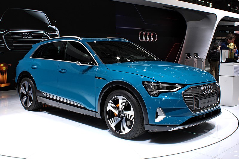 800px-Audi_e-tron_Paris_Motor_Show_2018_IMG_0442.jpg